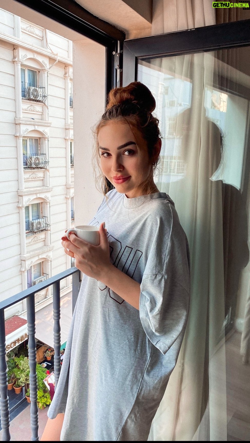 Kristal Shine - 13.4K Likes - Kto to mΓ‘ podobne?π€£