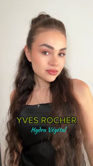 Kristal Shine Instagram - Ahojky! Pred pár dňami som bola pozvaná na event YVES ROCHER. Kde nám boli predstavené ich novinky z rady Hydra Végétal. No a Ja som si ich tu s vami dnes vyskúšala! Za mňa fungujú presne tak ako by mali! Pokožka je krásne hydratovaná (a vydrží byť naozaj celý deň).💙
Najviac mi asi sadla ich SOS HYDRATAČNÁ MASKA, keďze sa dá skvelo použiť pri príprave pleti na make-up!  Okrem toho je to rastlinná kozmetika!🌱 A samotná značka sa zaujíma o udržitelnosť!🫶🏻 @yvesrochercesko #yvesrocher #spoluprace