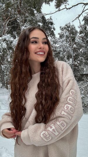 Kristal Shine Instagram - ❄️❄️❄️