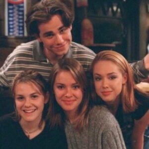 Kristanna Loken Instagram - #Throwback to when I was on Boy Meets World! It was such a blast filming with such talented actors. What was your favorite episode? 

#boymeetsworld #larissaoleynik #riderstrong #tbt #actors #bts