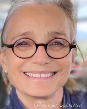 Kristin Scott Thomas Instagram - When we finished filming in England I dragged my exhausted body to @cliniquelaprairie in Montreux. There the magical powers of the amazing massage and beauty therapists, doctors and cuisine brought me back to life.  Then a swift visit to Geneva where I was taken for a ride by @hannaho and given lunch by @arthur_touchot  #unlockthesecretofliving #happiness