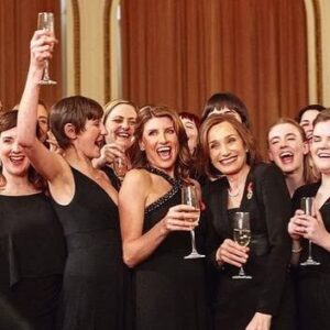 Kristin Scott Thomas Instagram - Amusez vous bien! The Singing Club (Military Wives) ENFIN  en France sur Canal  ce soir. Je suis heureuse que vous allez pouvoir regarder ce film qui est .... vous allez voir!!! #rires #mouchoir #tubes80 #thesingingclub #canal  #sharonhorgan #kristinscottthomas #unfilmpourunmercredisoirenhiver #love