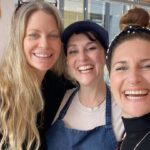 Kristin Bauer Instagram - These sisters @heysunshinekitchen are so delightful and their food is OFF THE HOOK!!! They have incredible cookbooks!!! Ones a Chef and ones a Nutritionist! They know their stuff! If you are ever in #culvercity you gotta have their Mediterranean hickory sandwich! My god!!! 😋 🤤