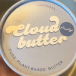 Kristin Bauer Instagram - Sunday #pancakes and #painting - this @montysnyc vegan butter is heaven! Just ask my cats! 😱🤷‍♀️🤣 Peanut Butter Pancake recipe from @anaiszanotti 😋 🤤 #delicious #vegan #plantbased