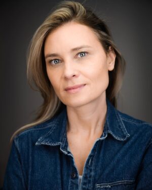 Kristina Klebe Instagram - Some amazing new shots by @howdyanthony ! Let’s go #2023! And thank you for getting my hair closer to natural again @ericawrightnyc ! #actor #acting #actor #headshots #photographer