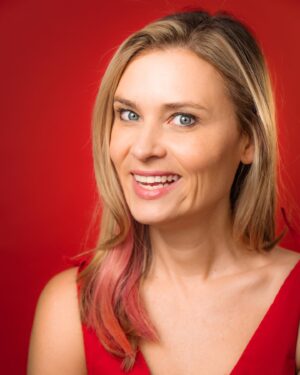 Kristina Klebe Instagram - Some amazing new shots by @howdyanthony ! Let’s go #2023! And thank you for getting my hair closer to natural again @ericawrightnyc ! #actor #acting #actor #headshots #photographer