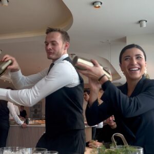 Kristína Nemčková Instagram - #𝐇𝐎𝐒𝐓𝐄𝐌 𝐕 𝐆𝐄𝐑𝐀𝐍𝐈𝐔
Měla jsem možnost zasednout za stůl a užít si kompletní servis v restauraci, ve které pracuji. Vidět chod Gerania očima hosta a ochutnat celé menu spárované s nápoji, byl pro mě zážitek, který mě přesvědčil o tom, jak moc hrdá jsem toho všeho součástí. ✨

Moc děkuji @restaurant_geranium a @karolina.ignataviciute 🫶🏼
~
#teamwork #thankful #makingmagic