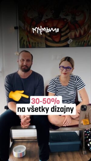 Kristína Tormová Instagram - My už nebudeme mať @my.sa.mame Takto nad psími miskami rezignovane vyhlasujeme, že končíme s našou výrobou krytov, ochranou pred rozdrbkanými telefómi..Ja viem, že ste ich mnohí milovali, ale takto to je. www.mymame.sk končí a my máme dopredajové zľavy. 
.
Robili sme, čo sme mohli, ale v jednom momente sme si (neradi) priznali, že to už nedávame. Je nám cťou a krásnom, že sme šírili slovenský dizajn, robili dni krajšími, že sme chránili vaše mobily pri pádoch, ale každý príbeh má koniec a toto je ten náš.
.
Budeme veľmi vďační, ak nám pomôžete dopredať sklad a ukončiť naše peknosnaženie bez otvorených zlomenín 🫣 Ďakujeme za podporu, ďakujeme za každý jeden nákup, za všetko. Využite naše dopredajové zľavy a oblečte svoj telefón, kým sa dá. Stále som presvedčená o tom, že naše kryty sú najkvalitnejšími chráničmi široko ďaleko a naše dizajny majú všetky srdce..
.
s láskou TorMY ♥️ všetko nájdete na www.mymame.sk