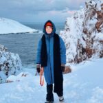 Kristina Kosheleva Instagram – Кто мне запретит  выкладывать посты спустя месяц после путешествия)) никто🥶
Так что раз уж вы тут оказались, то знайте, что вас ждёт невероятной красоты серия картинок и видео о нашей поездке в Мурманск) 

А тем, кто хочет целиком и сразу увидеть все – то на моем YouTube канале вас уже ждёт влог об этой поездке🩵
хех)Еще чуть-чуть и я стану вашим любимым тревел блогером🫨🧳⛰️ Или уже стала..?)