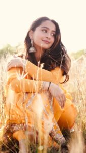 Kristina Patel Instagram - Wait for the transition ♥️ . . . Shot by : @kapilcharaniya . . #kristinapatel #cute #explore #insta #instalike #instalike #reelsvideo #reelsinstagram #trending #new