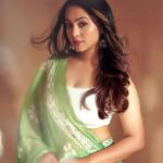 Kristina Patel Instagram – Nothing shouts more DESI then a saree with jhumka ♥️
.
.
Clicked by : @kapilcharaniya 
Mua : @vinniee_the_poooh 
Hair : @ar_111ash 
.
.
#kristinapatel #explore #saree #indian #desi #traditional #new #instagram #insta #instalike #ootd