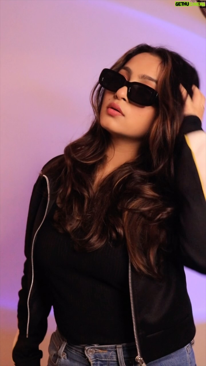 Kristina Patel Instagram - 💔🔥. . . @indiaindependence.iimusic @ruchikaj93 @writer_avinash @yash_chauhan711 @karasama_beats . . #kallikalli #kristinapatel #explore #instagram