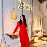Kristina Patel Instagram – Elevate your dining experience with a pool view and a feast of their signature dishes where every bite is a taste of perfection♥️
.
Must visit if you are in Mumbai @blanco_bandra 
.
#kristinapatel #nice #goodvibes #explore #restaurantinmumbai #foodblogger