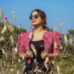Kristina Patel Instagram - Perfect 💕 . @anku_edits Jacket : @falakwomenswear . #kristina #love #vibes #explore