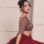 Kristina Patel Instagram – I feel prettiest when I wear Indian ♥️😍
.
.
.
#explore #kristinapatel #trendingnow #indian #indianwear #lehnga #instagram #indiansaree #indowestern #womenfashion #fashionblogger #influencer #fashiontrends #designerwear