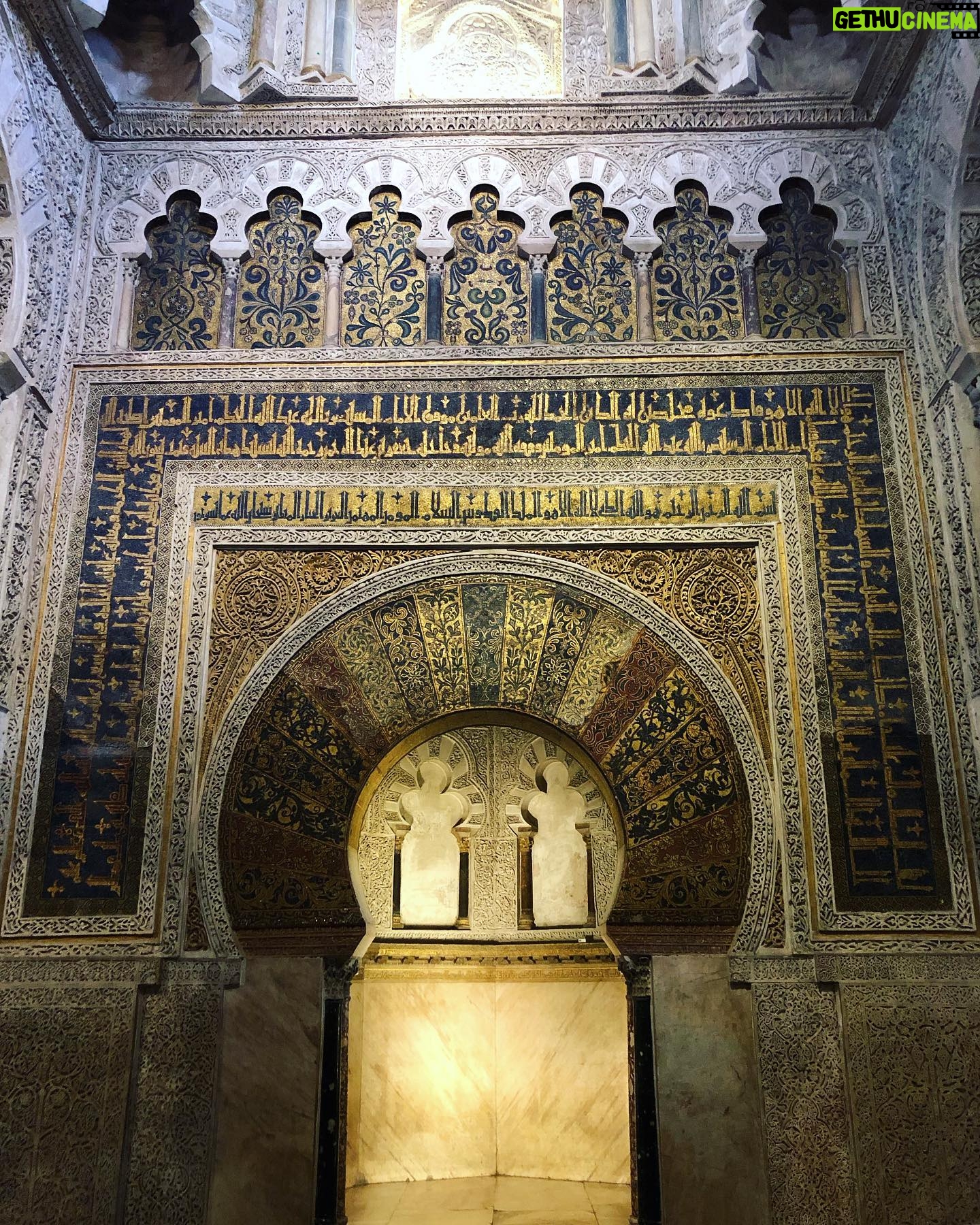 Kristina Tonteri-Young Instagram - 🕌⛪️