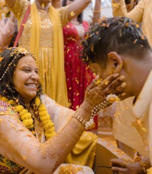 Kritika Avasthi Instagram - Behan ki shaadi ♥️
@kokilaawasthi @this_is_yellow ki haldi ceremony 💛 #kapslocked 
@this_is_yellow @kokilaawasthi @shantanu513 @ambikaavasthi
