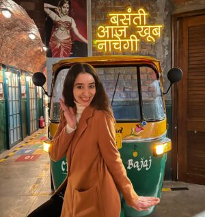 Kritika Avasthi Instagram - A Bhukkad at Nukkad 😂🌮🌯🍔🥘🥙🍛🍜🍟
Tell me which one is your favourite picture and WHY ? 
Step into this aesthetically crafted cafe where every nook and cranny screams “Instagram magic” with its vintage allure. 📸✨ Location @nukkadcafe 😍
#nukkad #bhukkad #foodie #foodstagram #cafe #delhi #coolcafe #café #foodies #foodlover