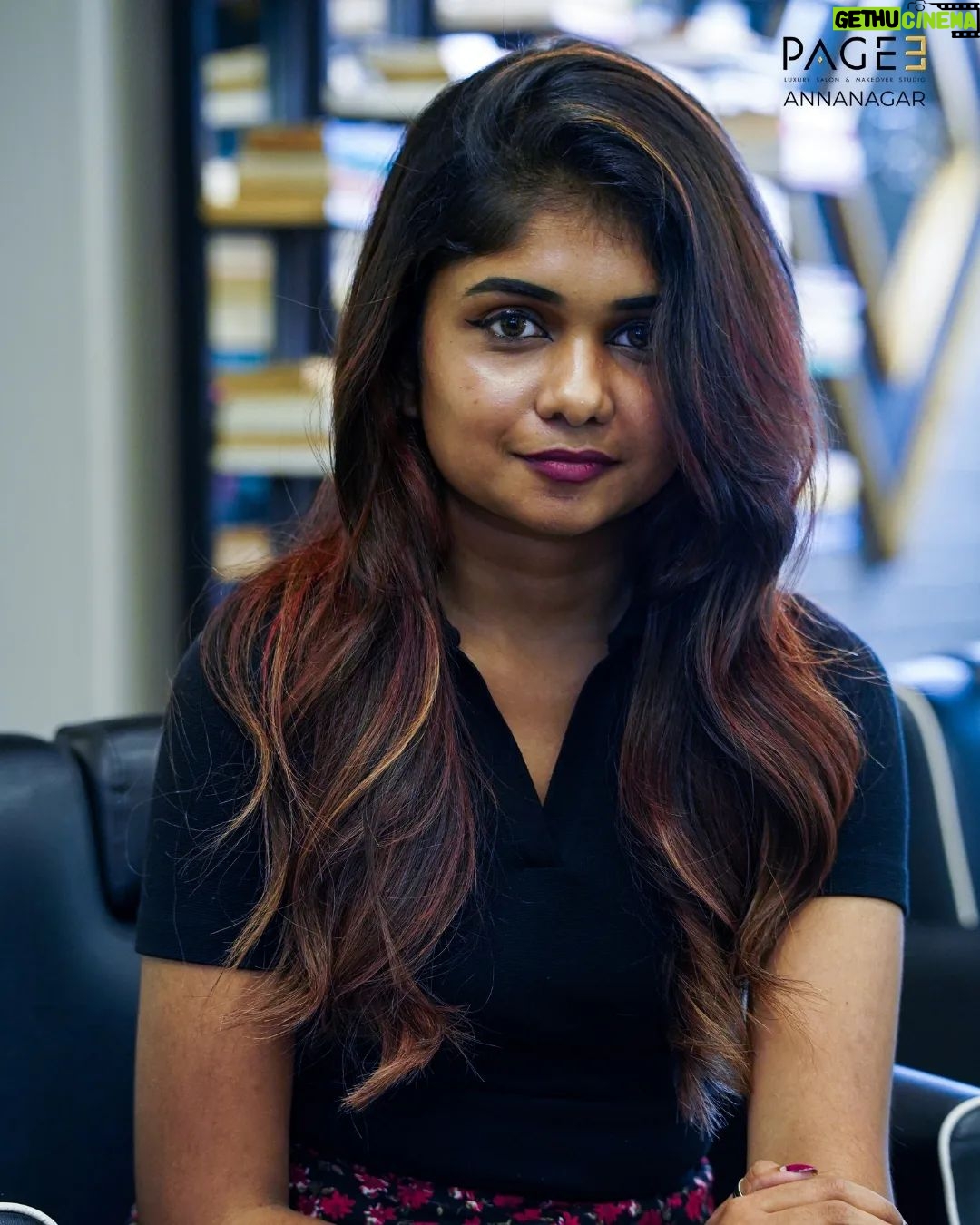 Kriti vamshini Instagram - Balayage ❤ balayage is a freehand highlighting technique that creates a natural, gradient effect. Unlike traditional highlights with harsh lines, balayage seamlessly blends lighter tones into your hair, mimicking the way hair lightens naturally in the sun. Book your appointment today and step out feeling confident and ready to take on the world! Location: Annanagar. For appointments: 91-72008 09809 Or DM: @page3annanagar #balayage#balayagehair #hairstyle #haircolor #hairgoals #hairtransformation #page3salon