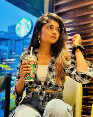 Kriti vamshini Instagram - In my wildest dreams✨❤️

Nails💅🏻: @divyz_77556 🫂

#starbucks #love #tamil #reelitfeelit #instagram #him #her
