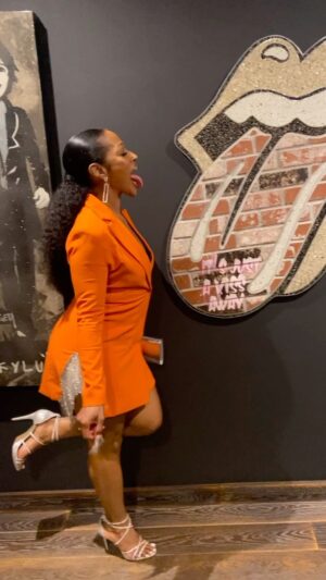 Kron Moore Instagram - Orange you glad it’s hump day? 🍊😜

HUGE Thank you @raiyonda & @shopwhichbitch for my 👗 and for always holding me down!

#summervibes #kronmoore