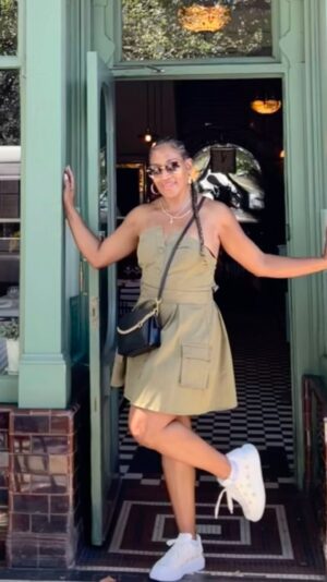 Kron Moore Instagram - Flaws and all…

Sisters, how you feeling? Brothers, y’all alright? 

Purse: @coach 
Shoes: @alexandermcqueen 

#kronmoore #flawsandall #london #travelgram #wanderlust #grateful #roughday