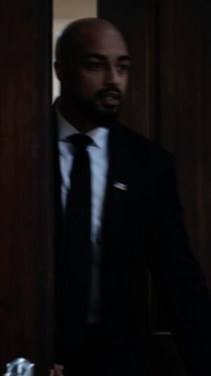 Kron Moore Instagram - TONIGHT IS THE NIGHT!!! Catch the season finale of #theovalonbet 9/8C!