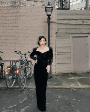 Krysta Rodriguez Instagram - This Cinderella went Bad for the night 🖤. Absolutely loved slinking down the carpet in this vintage @dior from @shrimptoncouture. An absolute dream!

💄: @katnejatbeauty 
💇🏻‍♀️: @hairbymalaboo 
👡: @manoloblahnik 
💎: @vraiofficial 
Styling and 📸: @sarahslutsky 
Asst: @carlee___ and @miacstella with team @cianalaura @himanyasingh__ @maggiejankuska @valeriaperezt @ellaxcheadle @jada.maraii