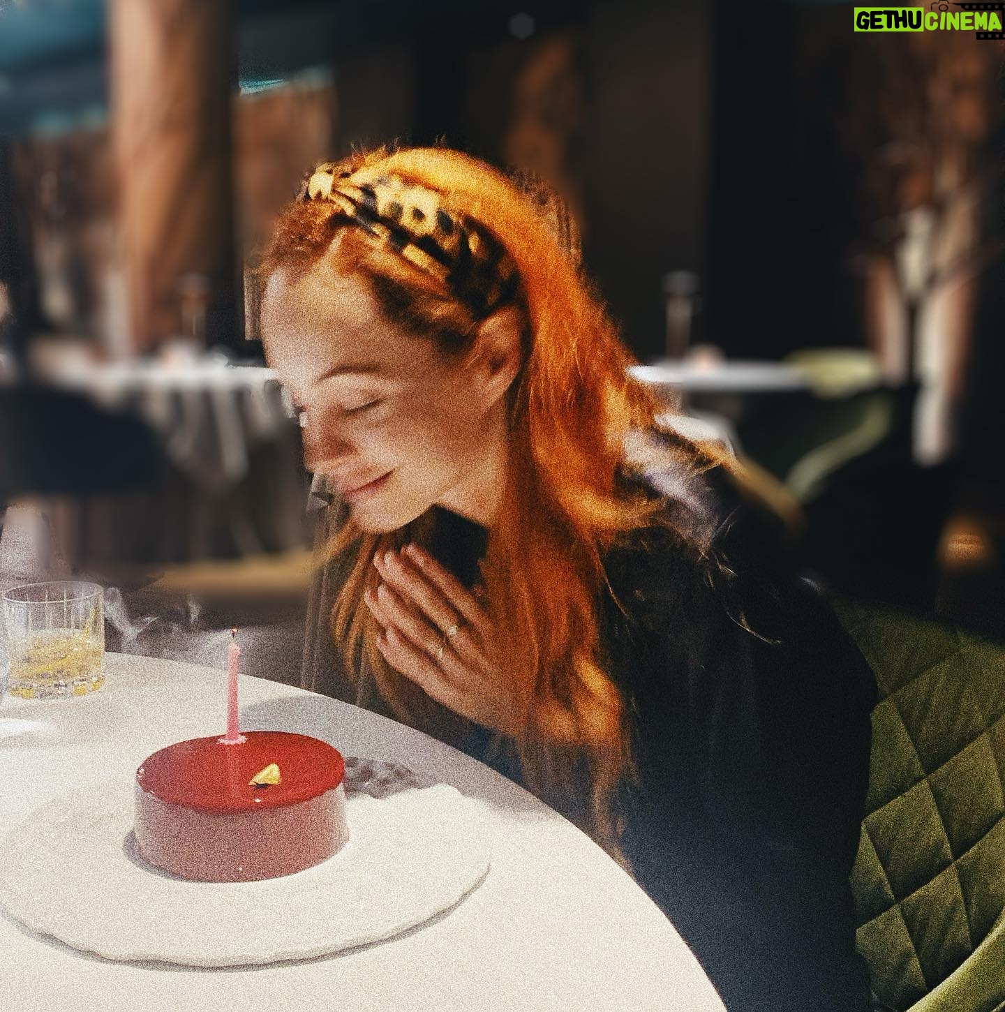 Ksenia Solo - 8.8K Likes - Thank you all for the 🧡. Sending it right back x