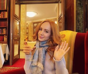 Ksenia Solo Instagram - Heyyyyyyyy holiday elixir.
