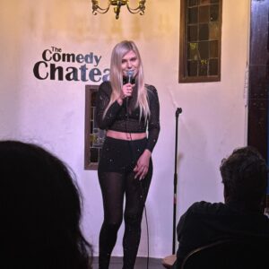 Ksenia Valenti Instagram - We had a blast last night doing our first Comrades show at @thecomedychateau !! 🎤👏❤️
Many thanks to @big_ash_t for hosting and scaring guests with the bear costume! 🐻
Thanks so much to all dear friends for attending !! ❤️❤️❤️

#standupcomedy #womenincomedy #ksenia #irinavoronina #thecomedychateau #lacomedyscene