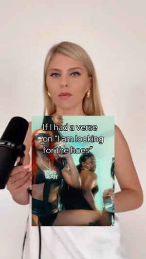 Ksenia Valenti Instagram - Have you seen my pants 👖? 😜 love @sexyyred 😜
#ifihadaverse #openversechallenge #sexyyred #comedyrap #hiphop #rapper #silly