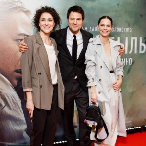 Kseniya Rappoport Instagram - Мой дорогой друг @danilakozlovsky снял большую,  сложную, серьезную, искреннюю картину «Чернобыль». Гигантский труд съёмочной группы, роскошные актерские работы, живая нервная камера великой @kseniasereda❤️ 
Спасибо тем, без кого это всё не было бы возможным @alexander.rodnyansky, Сергей Мелькумов, Вадим Верещагин
@danilakozlovsky @akinshok2013 @feelavdeev @igor_cher @rav_shana и всем, кто работал над этим фильмом!