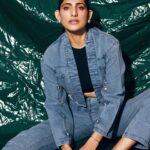 Kubbra Sait Instagram - Denim on Denim: 👖 Retro Vibes served with a modern twist 🌪️ - just like my… huh huh huh… attitude! 😎 💁🏽‍♀️💥👖😈🌪️ Outfit : @mellowdrama_official makeup : @kubbrasait Hair : @palashipramanik Style by : @who_wore_what_when Photographer: @thefirstclik