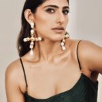 Kubbra Sait Instagram - 1. Love this song. 2. Love this outfit. 3. Love the vibe 🌱 PS: Tribe Outfit -@zwaan.official Earring-@simranchhabrajewels Makeup -@vishakhadjain Hair-@palashipramanik Styling -@who_wore_what_when Photographer -@portraitshelter