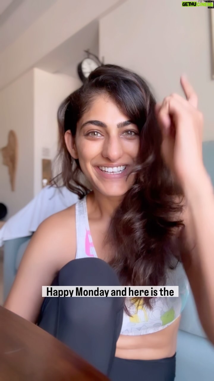 Kubbra Sait Instagram - 😻 You haven’t been robbed of precious 30 secs like this before! ENJOOIIIIII!!! 😻 #KubbraCracksBadJokes #KubbraCracksDadJokes #Joke #Laugh #Happiness #Joy #Positive #Share #Funny #Actor #India #KubbraSait