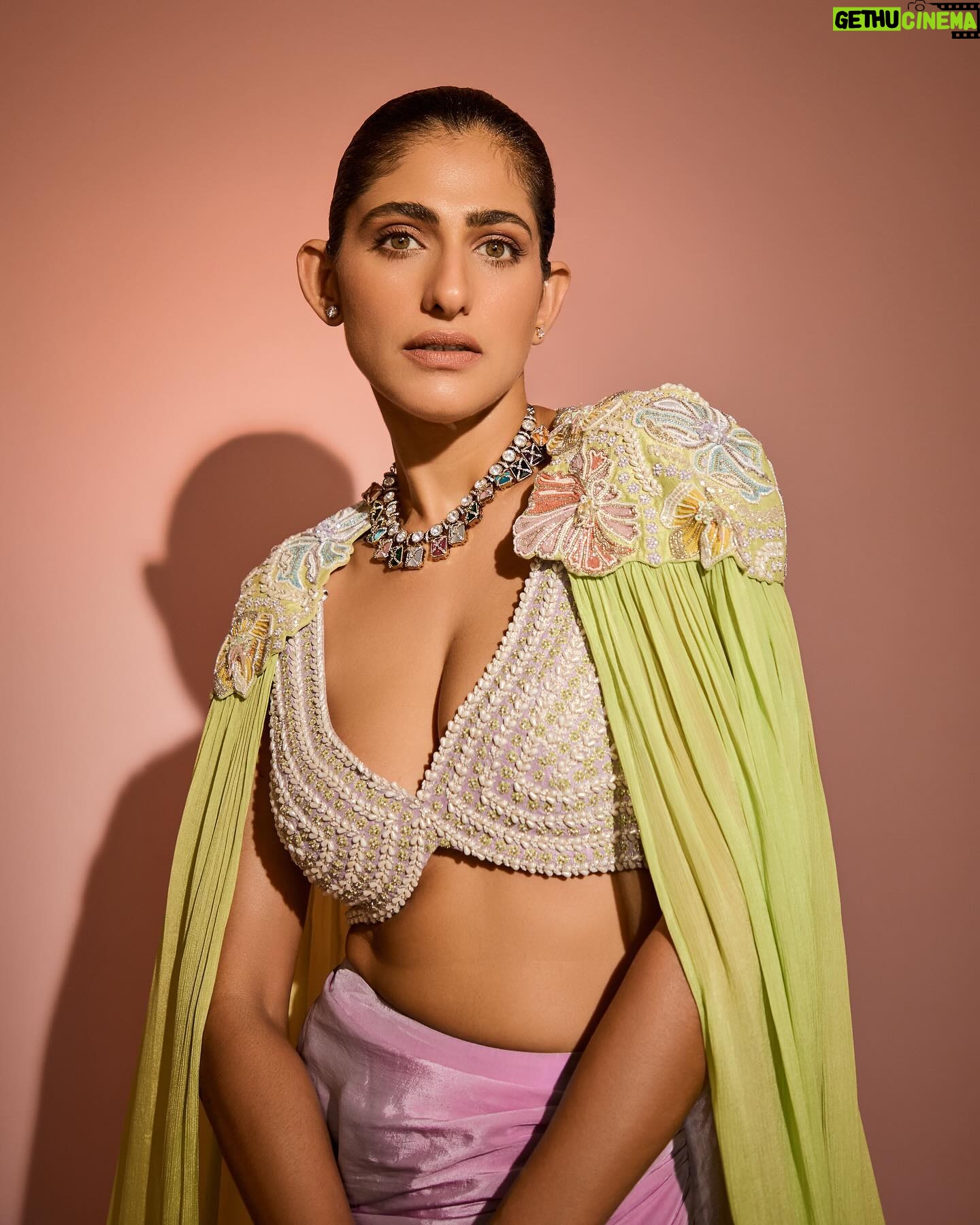 Kubbra Sait Instagram - “Pretty in Pink Pistachio: Serving looks with sass and a side of slick back chic!” You’re welcome!😇 #KubbraSait @anupellakuru @anupellakuruofficial @curiocottagejewelry @thefirstclik @manoloblahnik @manojchavan61 @natashamoorcosmetics #Hot #Sexy #Love #Life #Like #Happiness #India #Actor #Bollywood #Joy
