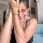 Kubbra Sait Instagram - M BOLE TOH… Hello @vaibhav.rekhi I cannot take your silly jokes from my mind. This one is a hit! 🤣🤣🤣 #KubbraCracksDadJokes #KubbraCracksBadJokes #Funny #Love #Laugh #Happiness #Happy #Joy #PJ #Simple #Actor #KubbraSait