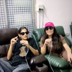 Kubbra Sait Instagram - We @natasha.moor AND I are COOL 😎 Have you inhaled #Hydrogen ? I’d write you a LOOOOOONG CAPTION about its benefits… but you can google that stuff easy. Not one reason why you shouldn’t try it! A few notable points: 1. Anti inflammatory effects 2. Anti oxidation benefits 3. Cell regeneration 4. Hydration to the cutttteeeeee insides. 5. Say good bye to lung related issues you’ve been perhaps struggling with. Enough na? Ask @acusantoshkumarpandey for more details (coz I am no practitioner) #Cool #HealthHack #Healthy #GoodLife #Happy #Laugh #Joy #Health #India