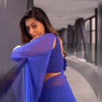 Kuhasini Gnanaseggaran Instagram - நீ பார்த்தால் ஊதா பூவே 🧿🧿🧿 . . . Video @sivanoliphotography . . Makeover @glam.makeupbysree . . Blouse @arudpa . . #reelsinstagram #reels #trending #kuhasini #actress #trendingreels