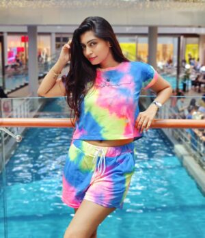 Kuhasini Gnanaseggaran Instagram - 🔒 lock your memories ❤️🔥
.
.
.
.
#short #casual #casualphotography #travelphotography #familytime #love #selflove #positivity #phonephotography #tamilactress #kuhasini
