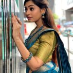Kuhasini Gnanaseggaran Instagram - நீ கட்டும் சேல மடிப்புல நா கசங்கி போனேன்டி 🔥❤️ . . Makeover @sharonshairandmakeup . . Jewellery @kayels_creations . . Saree @prisha.my . . #kualalumpur #malaysia #sareeboutique #onlineshopping #saree #sareesale #silksarees #tamilactress #kuhasini