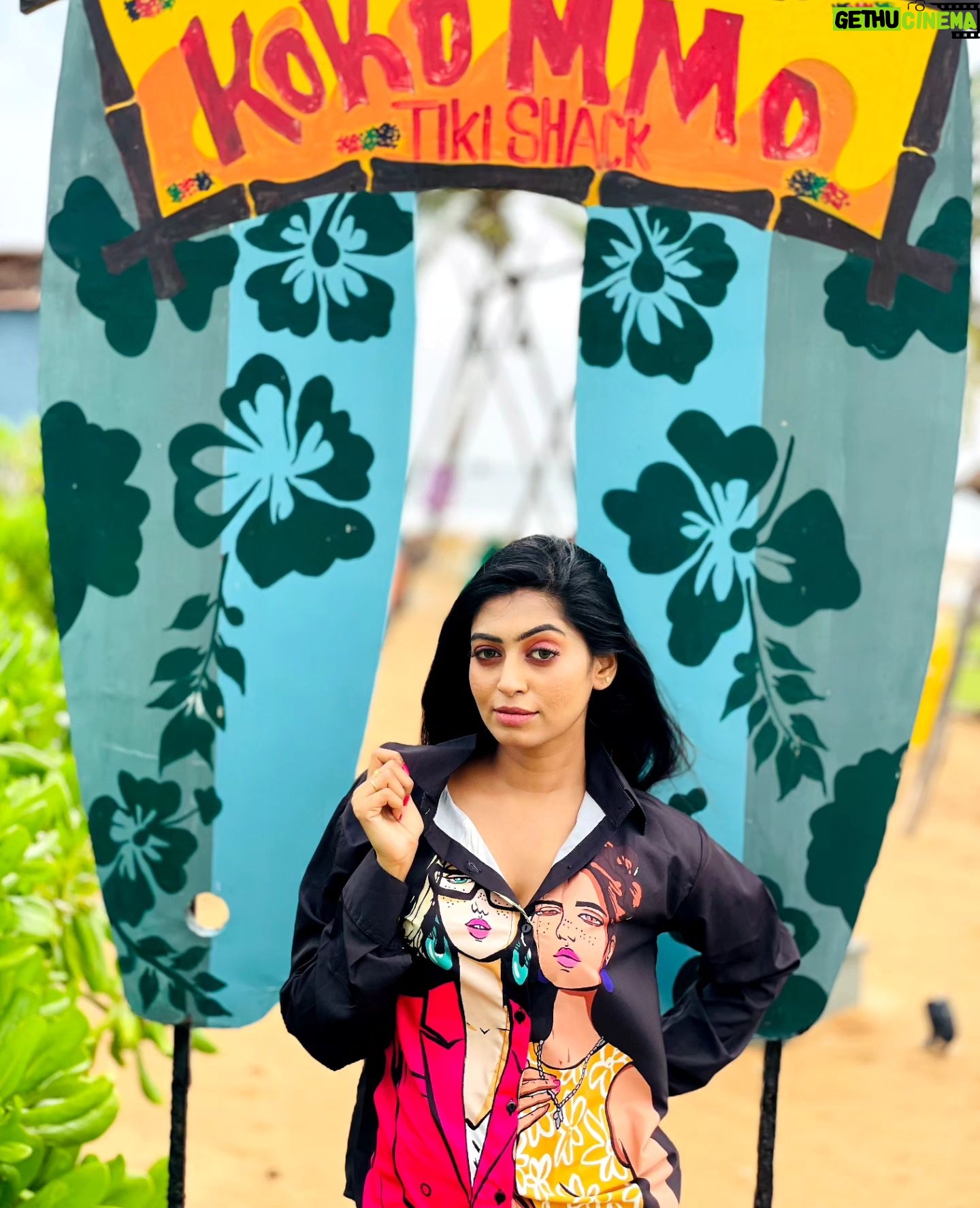 Kuhasini Gnanaseggaran Instagram - Beach ⛱️ 😍🔥 . . Costume @zalyascloset . . Place @icchennai . . #casual #beach #icc #chennai #casualstyle #tamilponnu #kuhasini