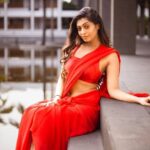 Kuhasini Gnanaseggaran Instagram - Seena Thana 💃🔥♥️ . . Makeover @helan_mua . . . Blouse stitched @arudpa . . Videography @madhumitha_photography . . Location courtesy @icchennai . . #seenathana #sareereels #dancereels #dancevideo #dance #reelsviral #reeldance #reelsinstagram #trendingaudio #trendingreels #trendingsongs #trendingvideos #instagramreels #reelsinstagram #kuhasini