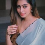 Kuhasini Gnanaseggaran Instagram - பார்வை 🔥 . . . . #kuhasini #elegant #eyes #kangal