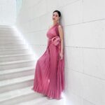 Kullanat Preeyawat Instagram - Thank you 👗: @nichpbrand 💎: @swanthailand 💇🏻‍♀️ : @apirom_mone 💄 : @keng.brightup #นาฏราชครั้งที่15 #natarajaawards15