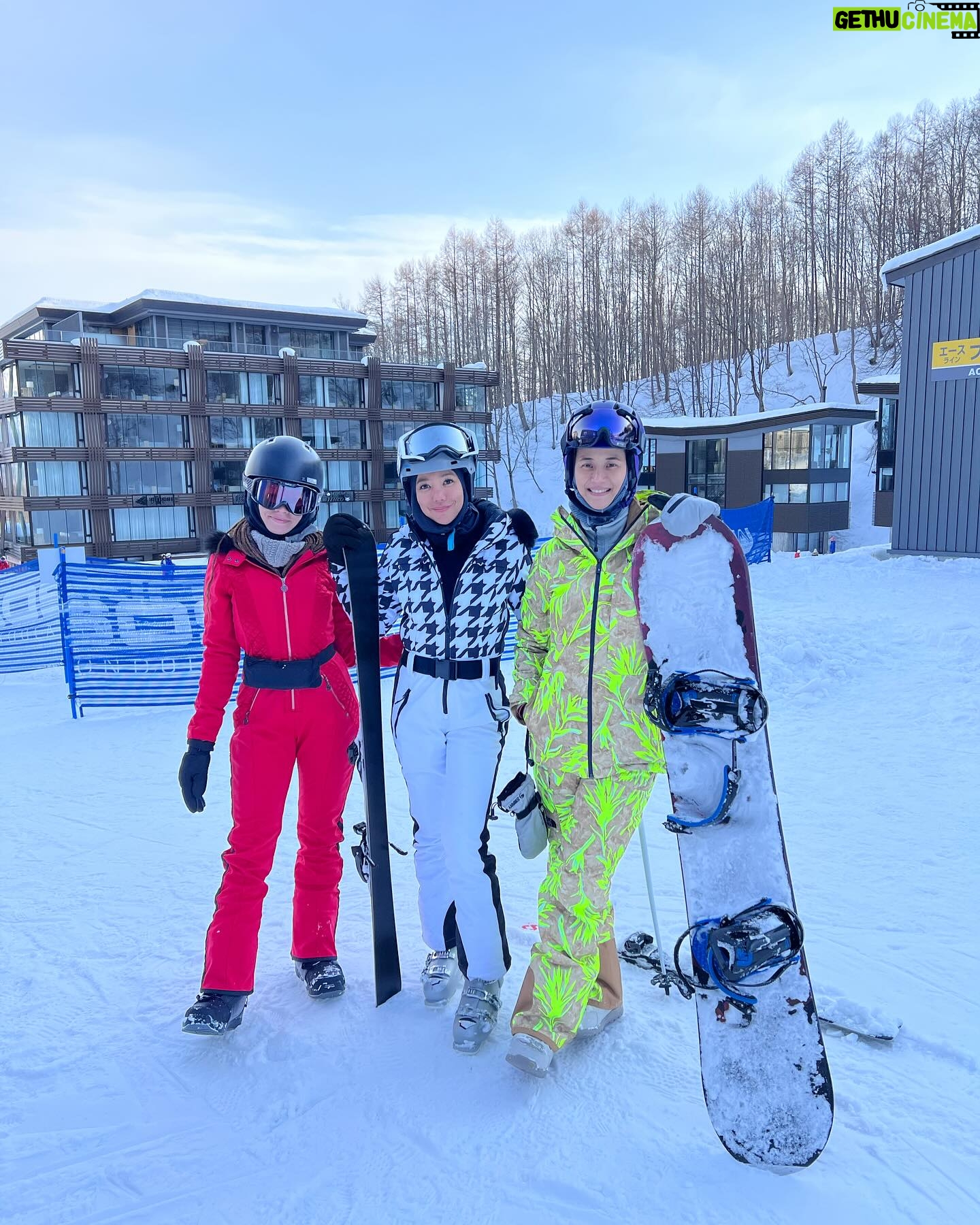 Kullanat Preeyawat Instagram - First day..Niseko ⛄️ กิจกรรมแน่นทั้งวัน☺️ #fonkulljourney #talyawinter #ทาเรียวินเทอร์ #jacobdwinter #เจคอร์ปวินเทอร์