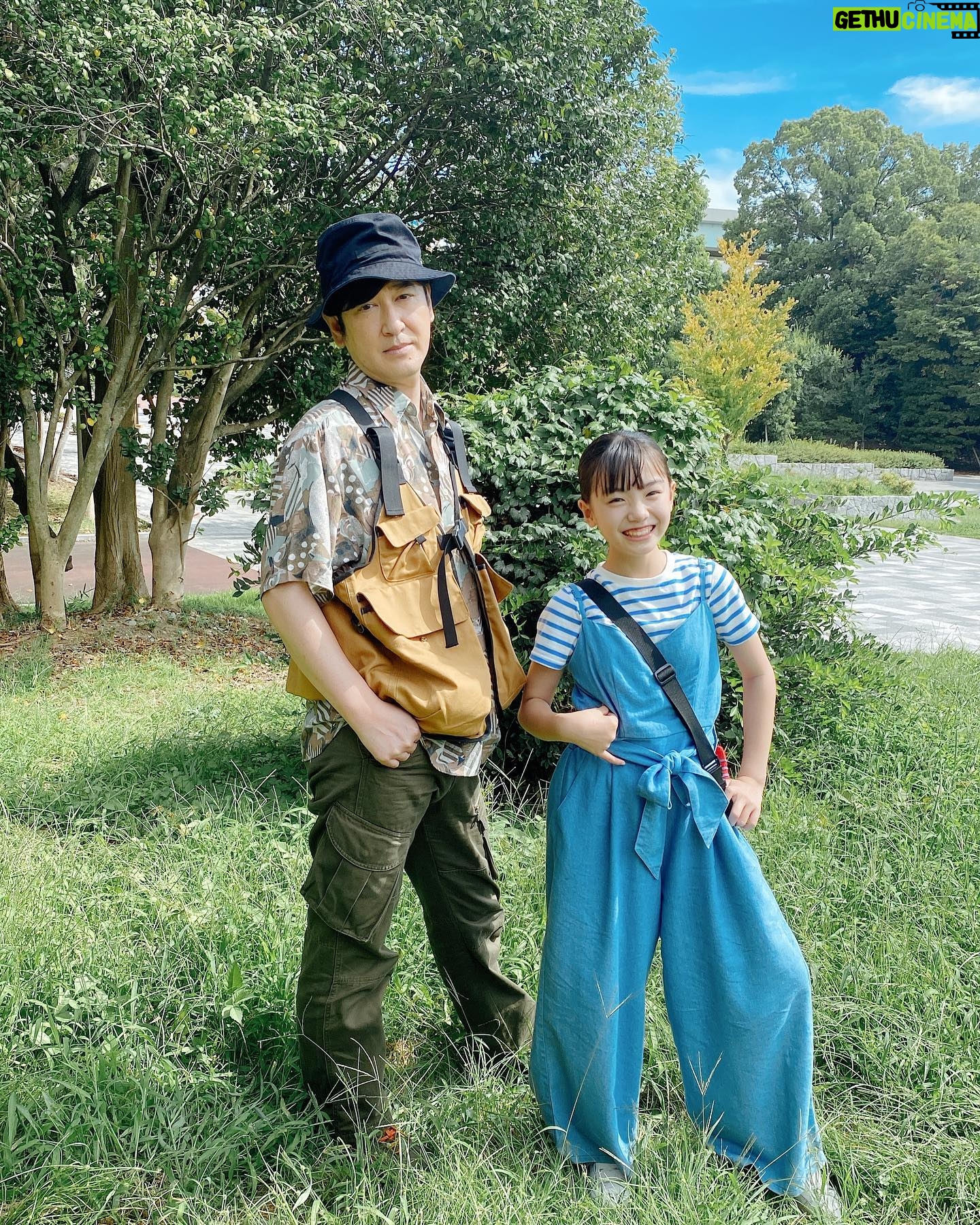Kurumi Inagaki Instagram - . 《出演情報》です。 . NHKスペシャル「#恐竜超世界2 」放送決定! . 前編は 明日放送です。 . 3月21日(火・祝) 午後7時30分~8時52分 #NHK . . 2019年放送の「恐竜超世界」の第2弾! 最先端のVFX技術を駆使して リアルに描きだす2本シリーズ。 ドラマを交え、 私が演じさせていただく恐竜大好き少女「ハルカ」の 不思議な恐竜世界の冒険を! ぜひ!体験してください! . . 後編は 3月26日(日) 午後9時~9時49分 . . . 娘の大好き!を応援してくれる 優しいパパ役 #田中直樹 さんと 息ぴったりポーズでお写真撮ってもらいました! . #6年ぶりの親子役 です!!!😊 ずっとずっと優しくて 再び親子役と知った時からずっと楽しみでした! ずっと優しくて大きくなってるっと言ってもらえました! . . 私自身も恐竜が大好きな1人ですが こんなにも迫力のある恐竜番組 私も、初めてです! . ぜひ!ご覧ください! . . #NHK #恐竜超世界 #3月21日 #19時30分 #ゴンドワナ大陸 #田中直樹 さん #優香 さん #原沙知絵 さん #稲垣来泉 . . . 昨日の投稿にたくさんのコメント 本当にありがとうございます。 とても嬉しかったです。