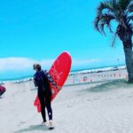Kurumi Inagaki Instagram - . 夏休みはたくさん海に行きました🌊 . なかなか上手くなれなくて 波に乗ってる写真はなかったです…。 . . お友達とお祭り🪀や花火🎆を したりプール🏊に行ったり 部活のコンクールもありました！ あっという間のとても楽しい夏休みでした。 . 中学校も2学期が始まりました！！ 久しぶりの学校もすごく楽しかったです。 すぐテストがあるので がんばります！！！ . . . #ソフトボード #中1の夏 #夏休み中虹を3回見れました🌈