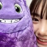 Kurumi Inagaki Instagram - . 昨日の舞台挨拶で ケイリーさんから頂いたブルー💜 . とってもかわいいっ💜 . . . @Paramount_Japan #6月14日公開 #ブルーきみは大丈夫 #ブルきみ #ケイリーフレミング #稲垣来泉
